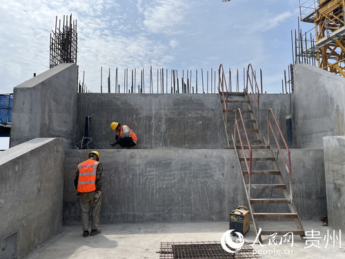 贵州花江峡谷大桥建设施工忙